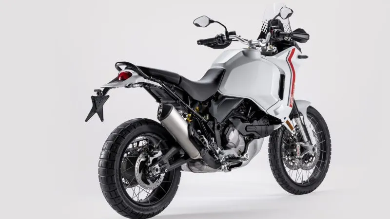 Ducati DesertX 2022 14