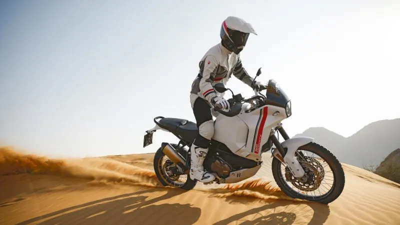 Ducati DesertX 2022 54