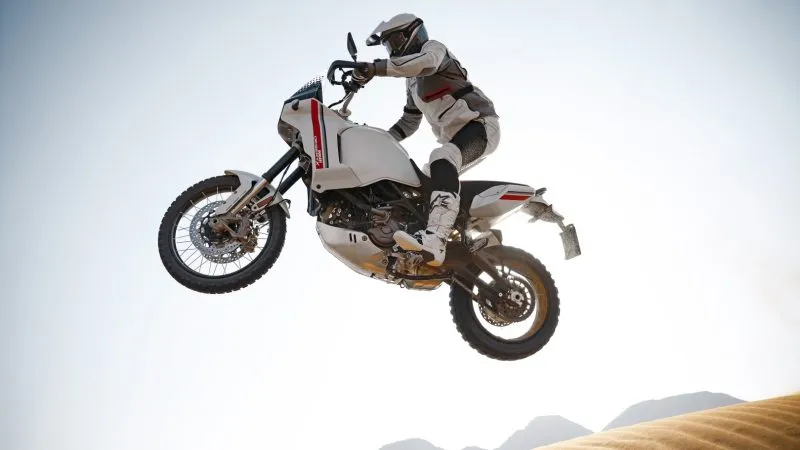 Ducati DesertX 2022 71