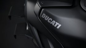 Ducati Streetfighter V4 S 2021 20