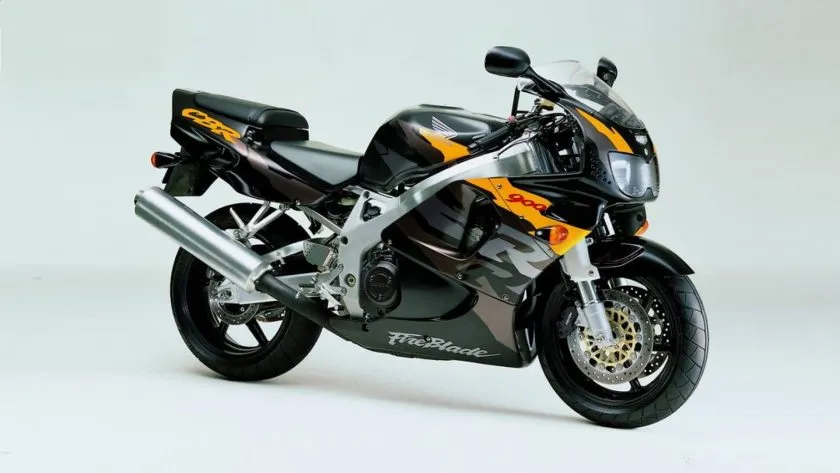 honda cbr 900 rr 1996 (1)