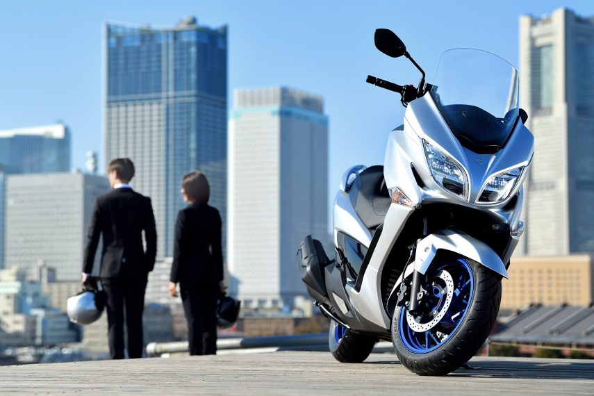 Suzuki Burgman 400 2021 12