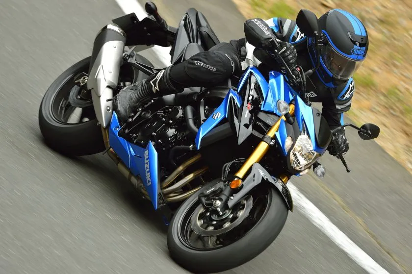 Suzuki GSX S750 (1)