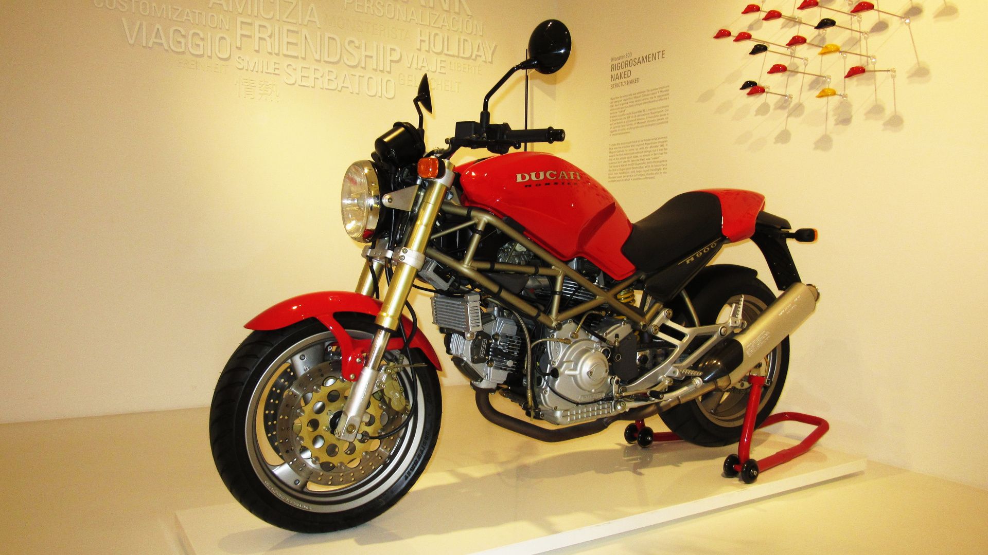 Ducati 900 Monster (1993)
