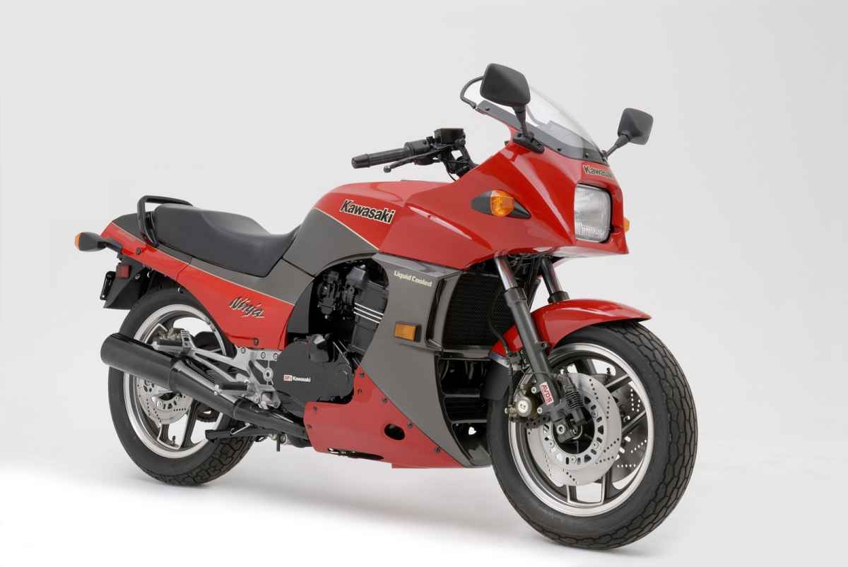 Moto del día: Kawasaki Ninja 900
