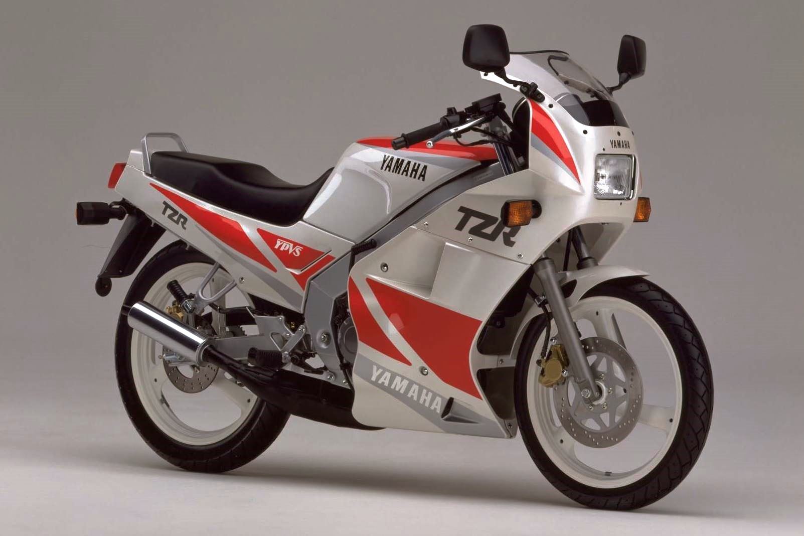 Moto del día: Yamaha TZR 125