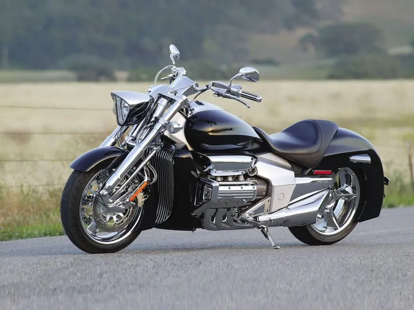 Honda Valkyrie Rune (1)
