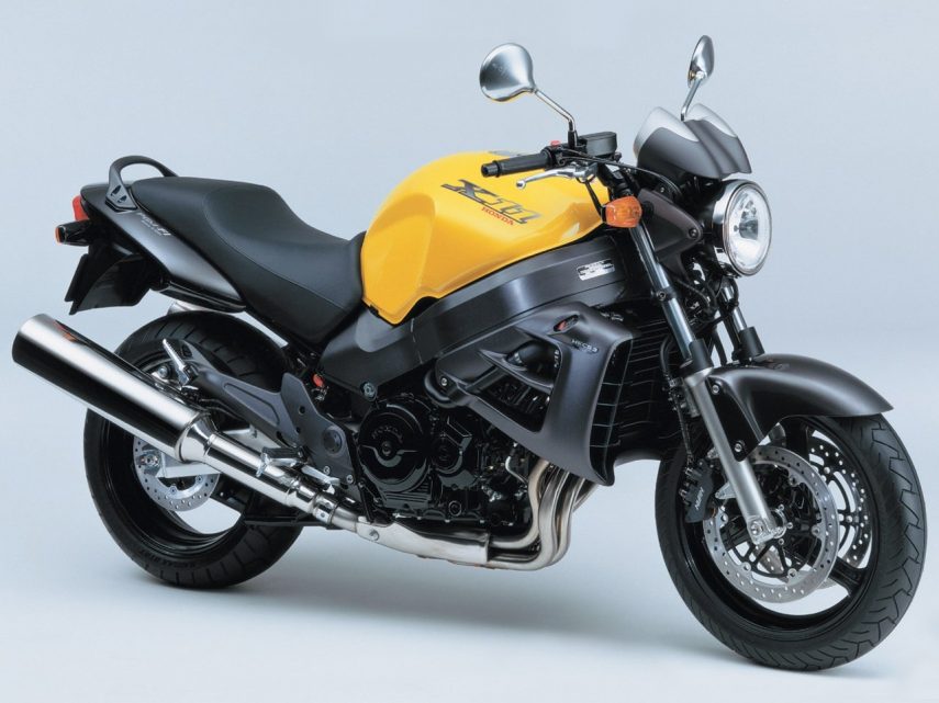 Moto  del d a Honda  X11  esp ritu RACER moto 