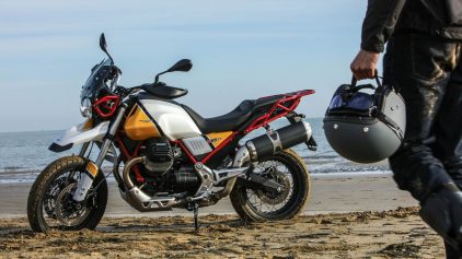 Moto Guzzi V85 TT 05