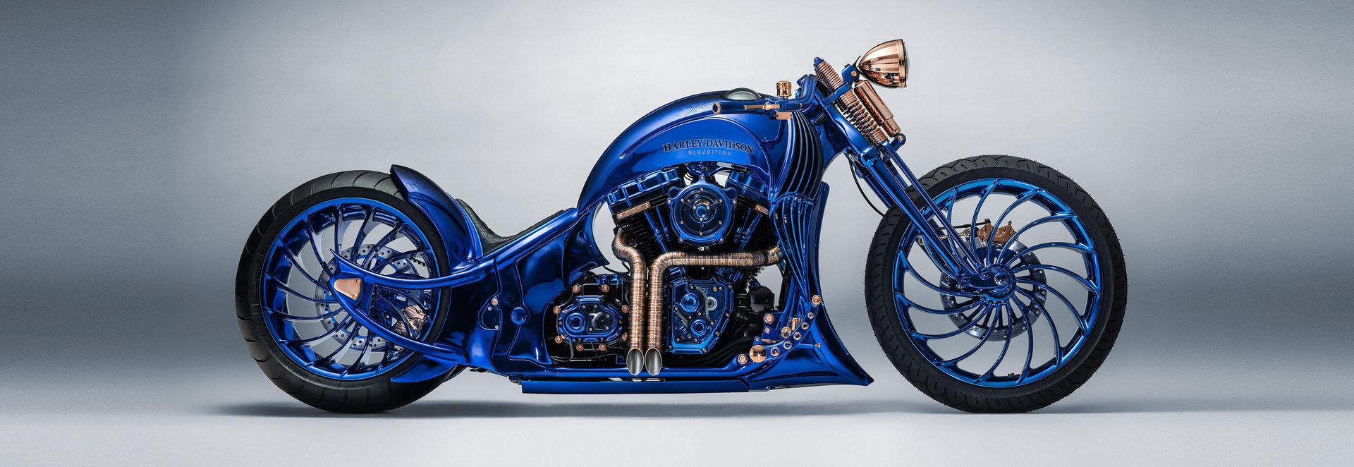 Moto del día: Harley-Davidson Bucherer Blue Edition