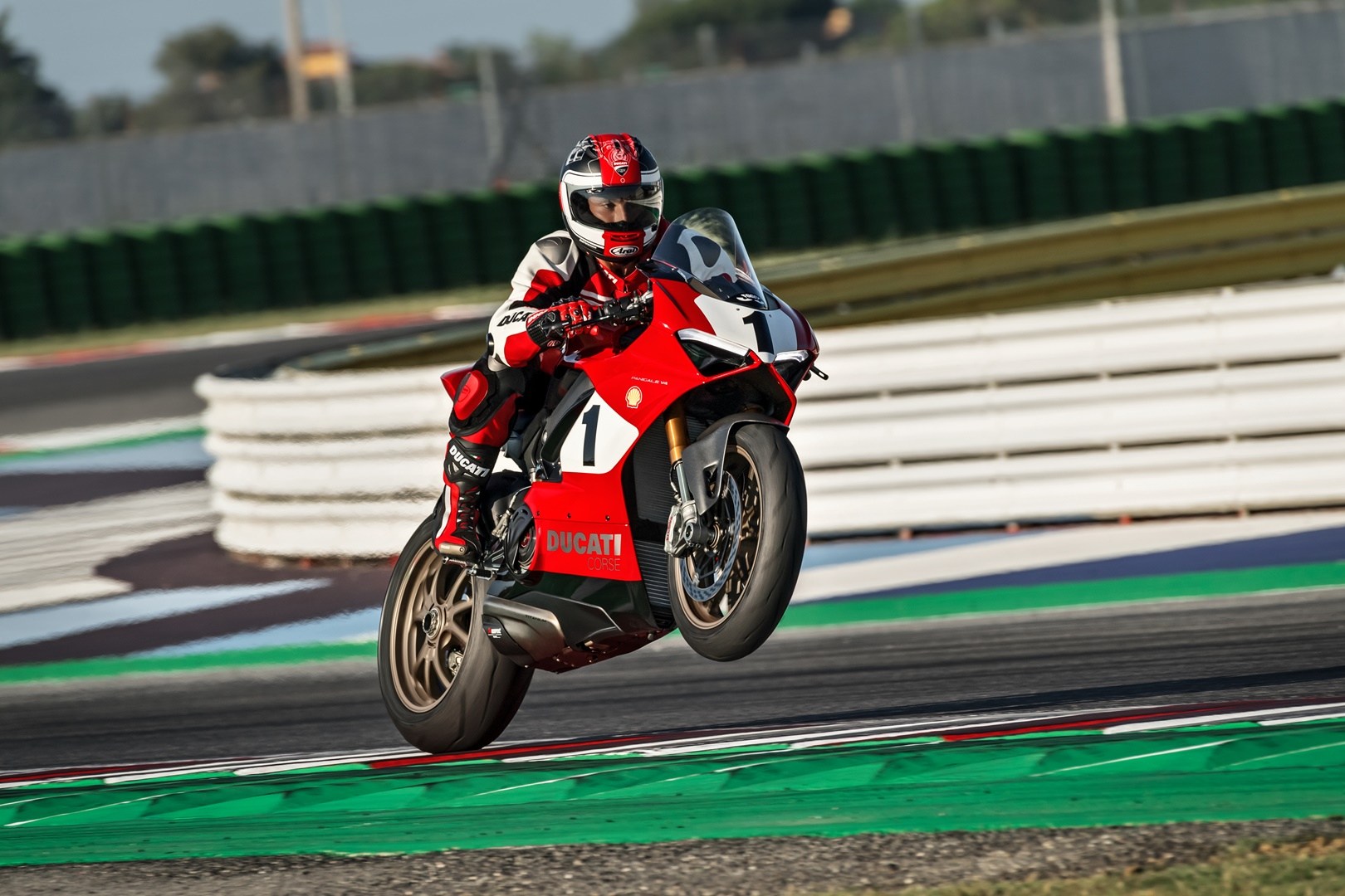 Ducati V4 916 25 Aniversario 02