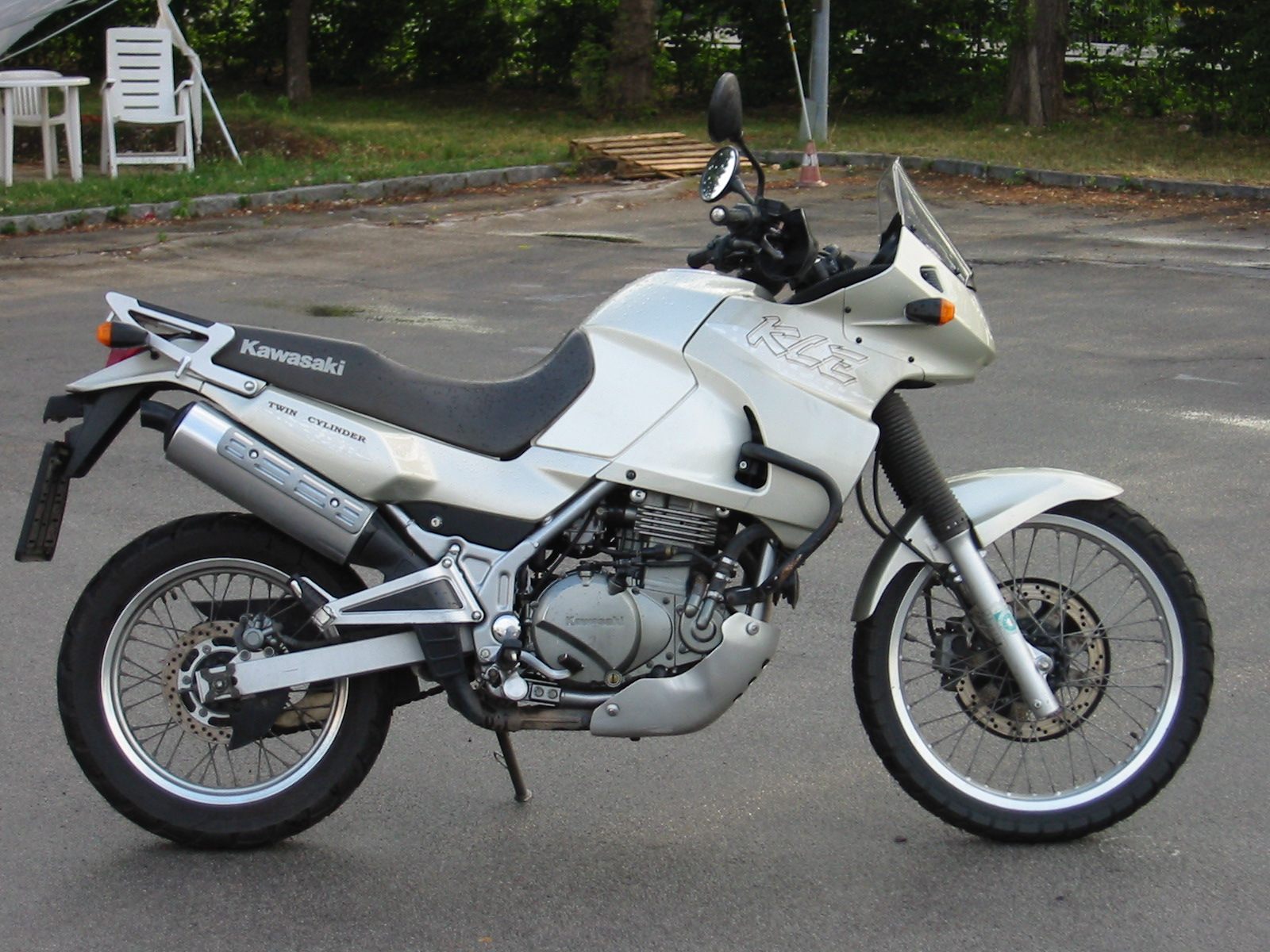 Moto del día: Kawasaki KLE 500