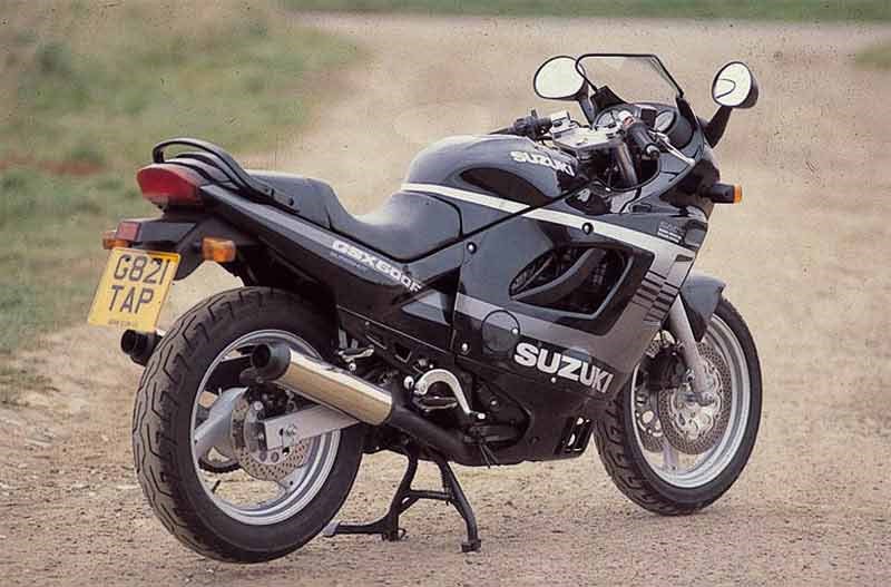 Moto del día: Suzuki GSX 600 F