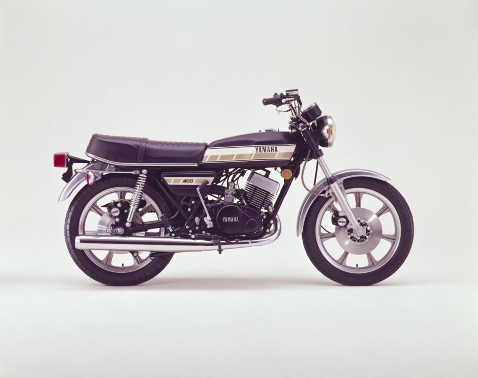 Moto del día: Yamaha RD 400