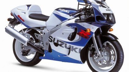 suzuki gsx r 600 srad 4