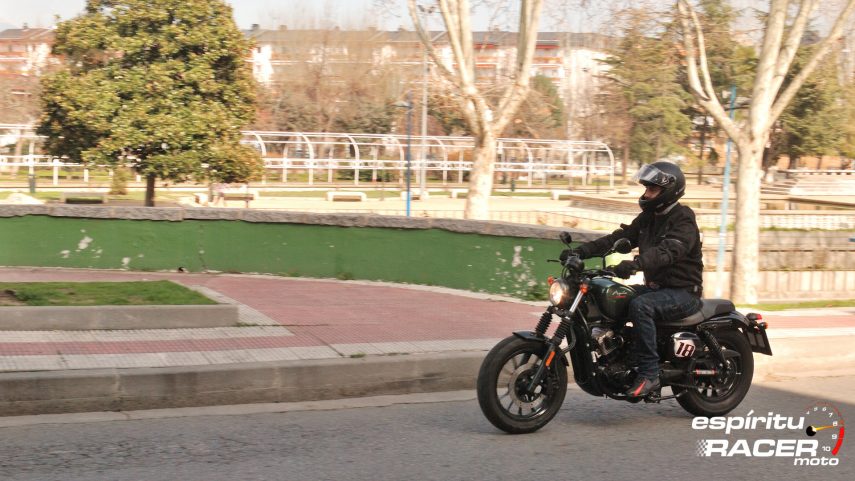 Prueba Hyosung GV 125S Aquila 01