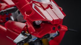 Ducati Panigale V4 R de LEGO Technic 12
