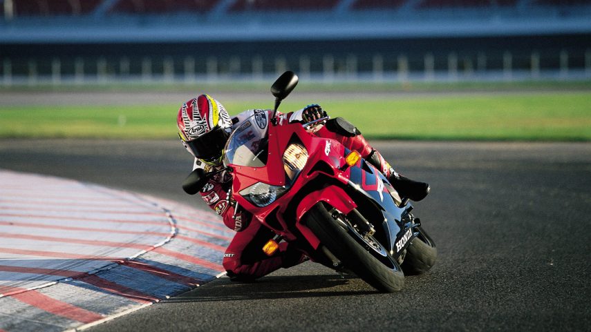 Moto del día: Honda CBR 600 F4i
