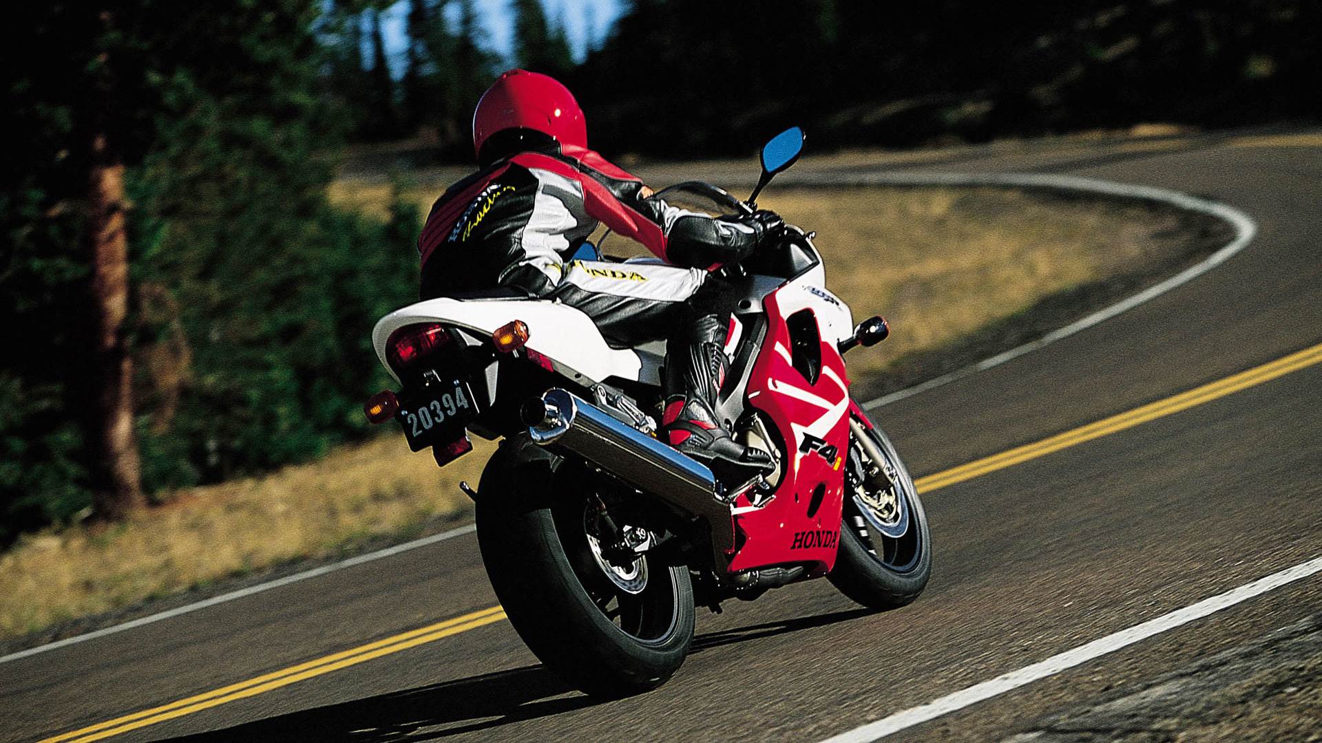 Deshabilitar línea techo Moto del día: Honda CBR 600 F4i - espíritu RACER moto