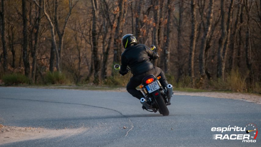Royal Enfield Interceptor 650 04