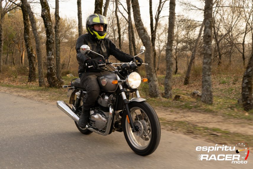 Royal Enfield Interceptor 650 08