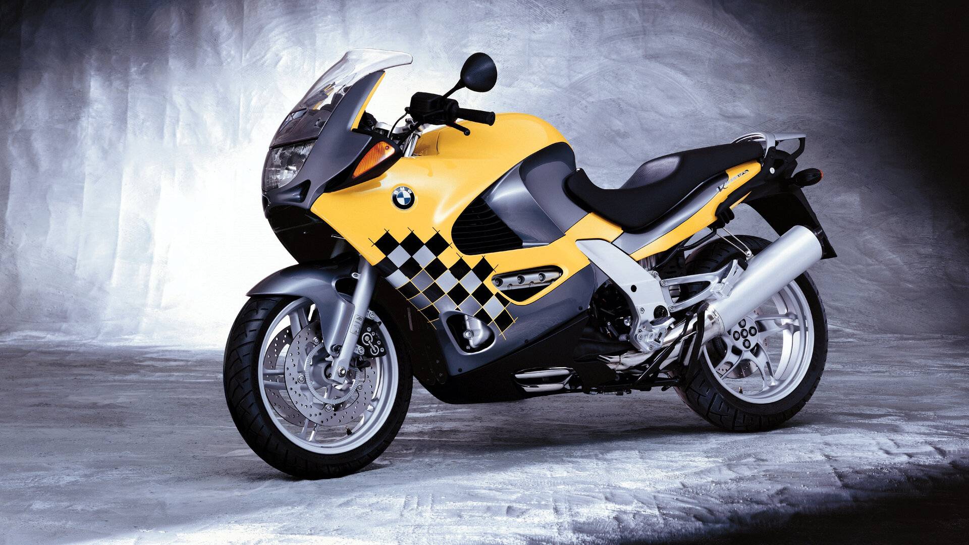 Moto del día BMW K 1200 RS espíritu RACER moto