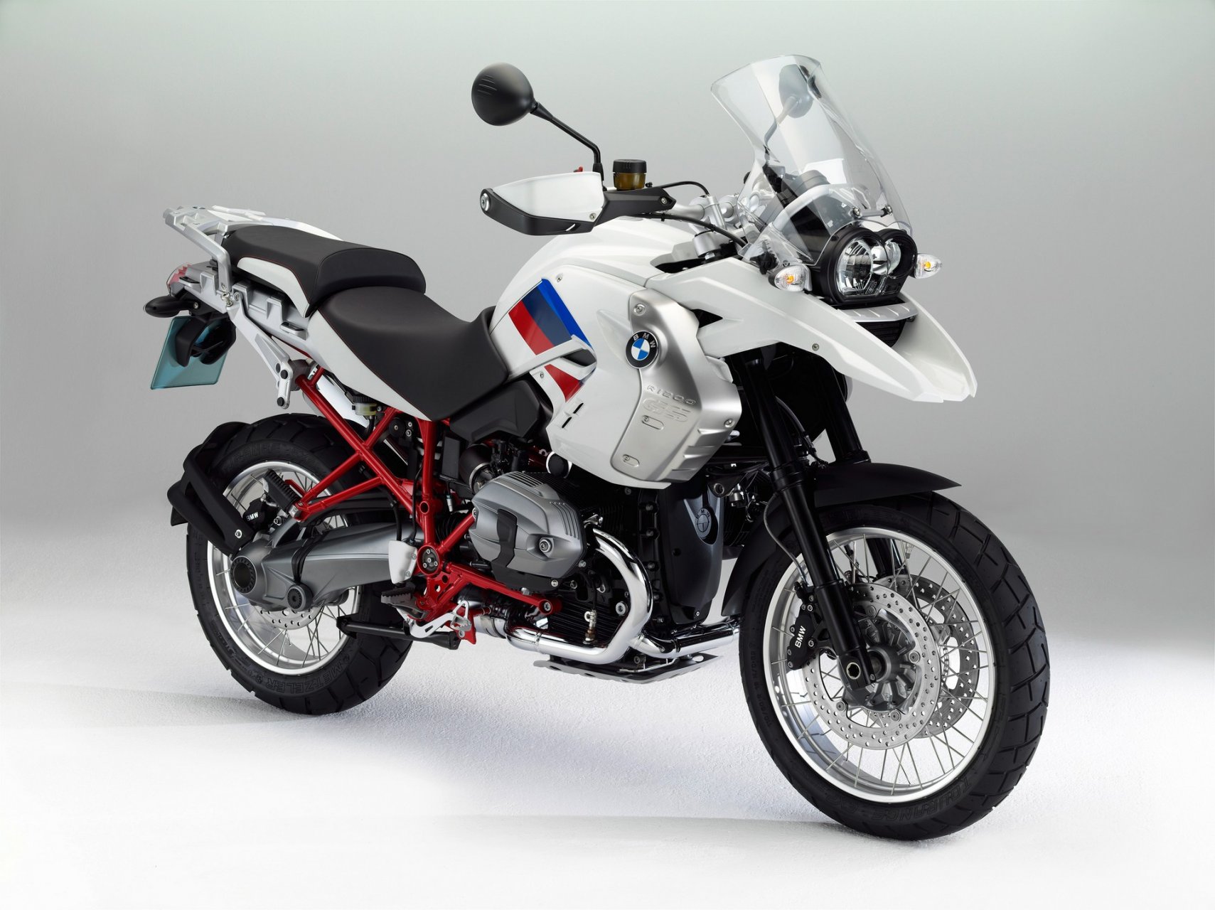 Moto del día: BMW R 1200 GS DOHC - espíritu RACER moto