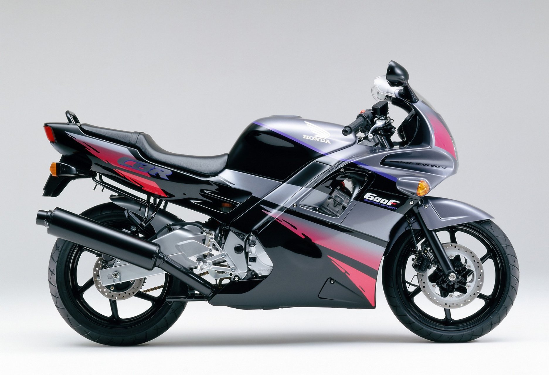 Honda CBR 600 F2 2