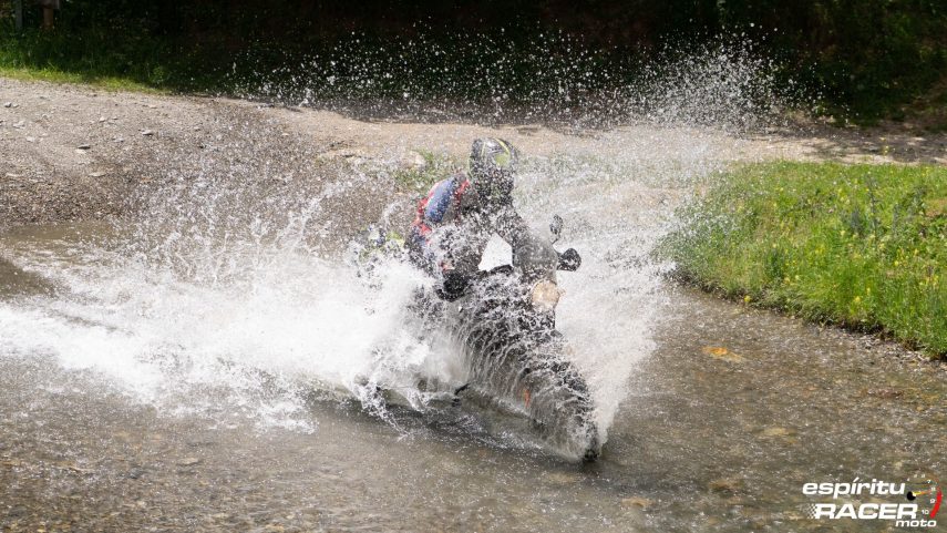 prueba Mitas E 09 Dakar 02