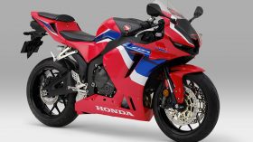 Honda CBR600RR 2021 00