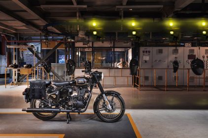 Royal Enfield Tribute Black 03