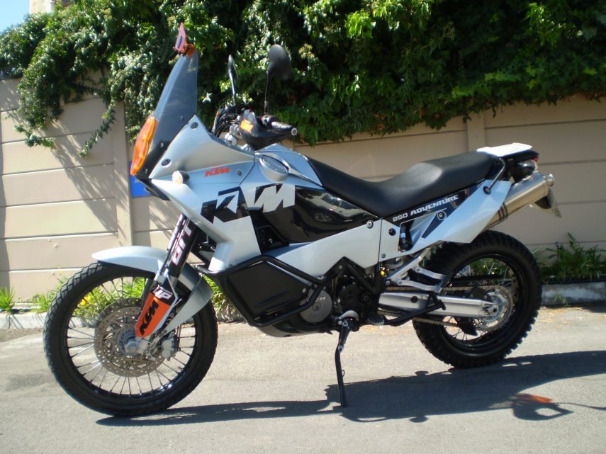 KTM 950 Adventure (2)