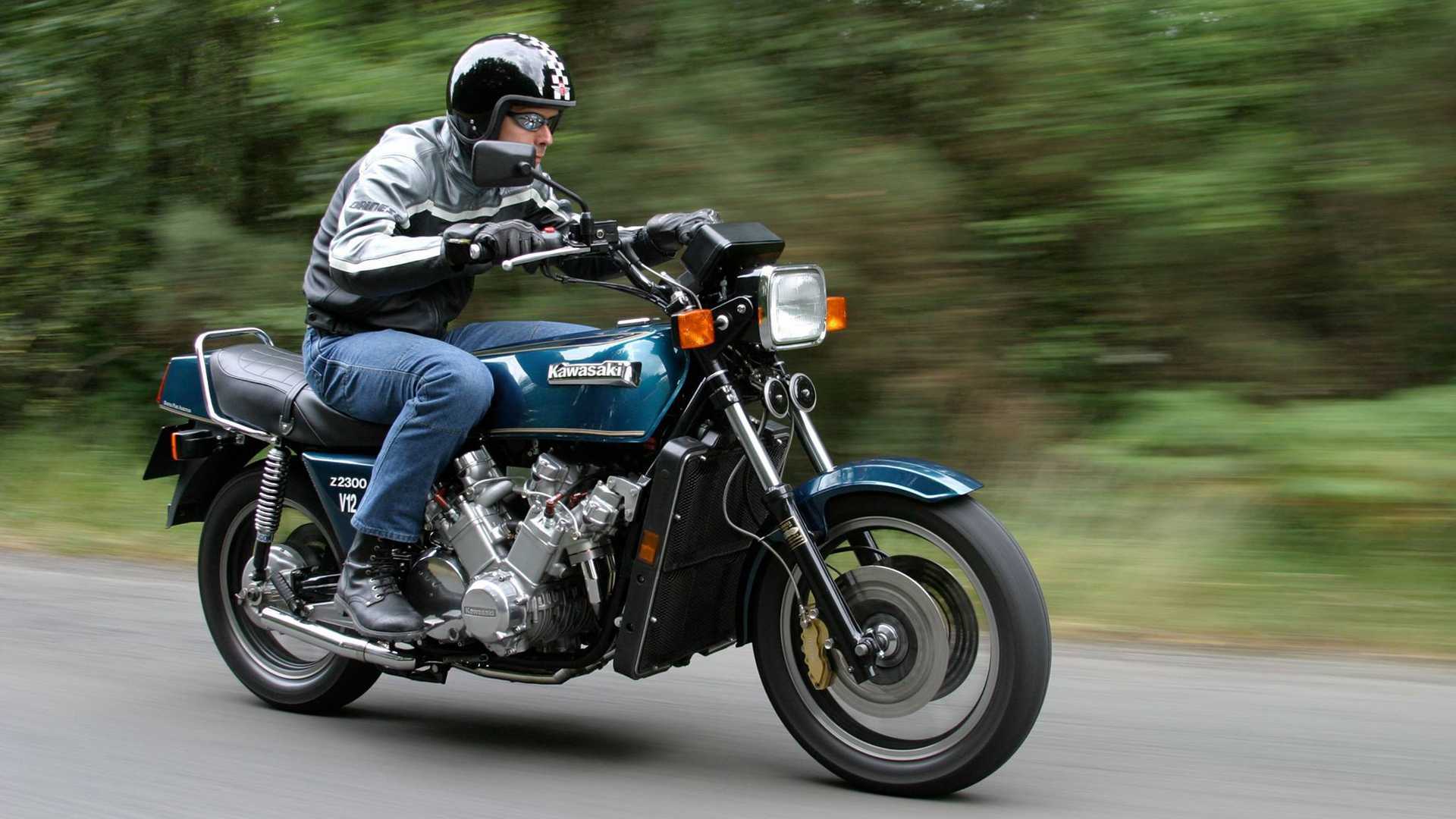Moto del día: Kawasaki Z 2300 V12