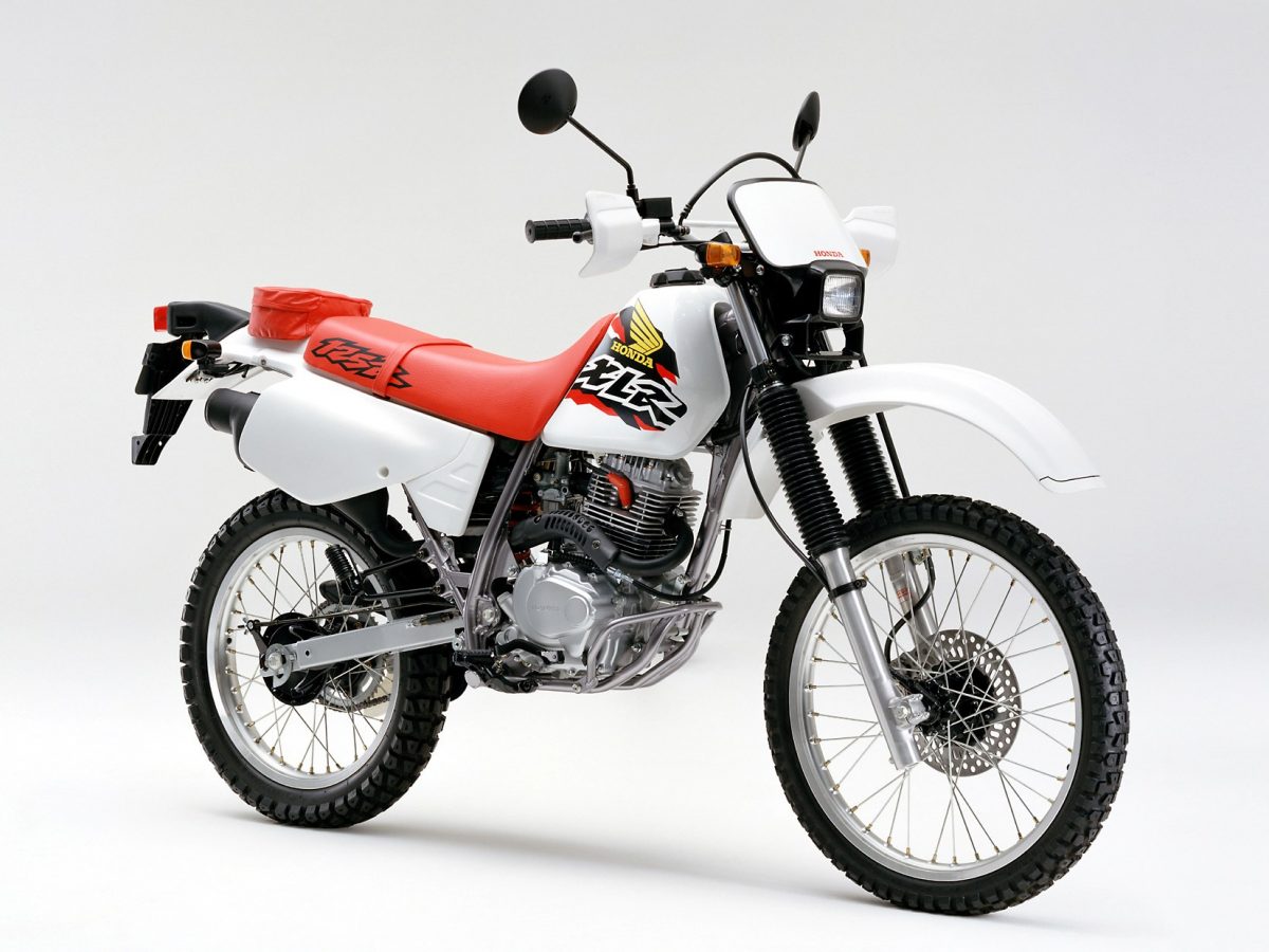 Moto del día: Honda XLR 125 - espíritu RACER moto