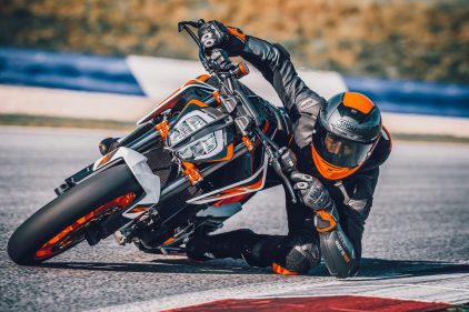 ktm 890 duke r 2020 02