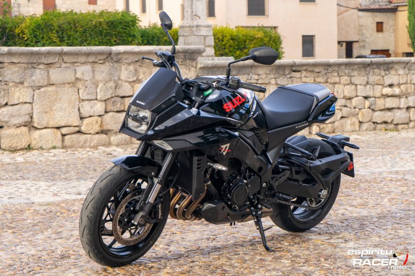 Suzuki GSX S1000 Katana 011