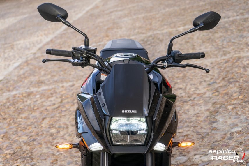Suzuki GSX S1000 Katana 012