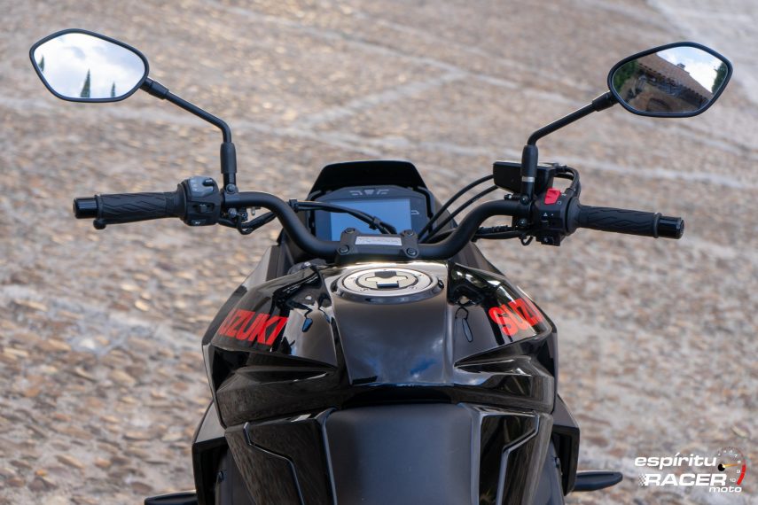 Suzuki GSX S1000 Katana 015