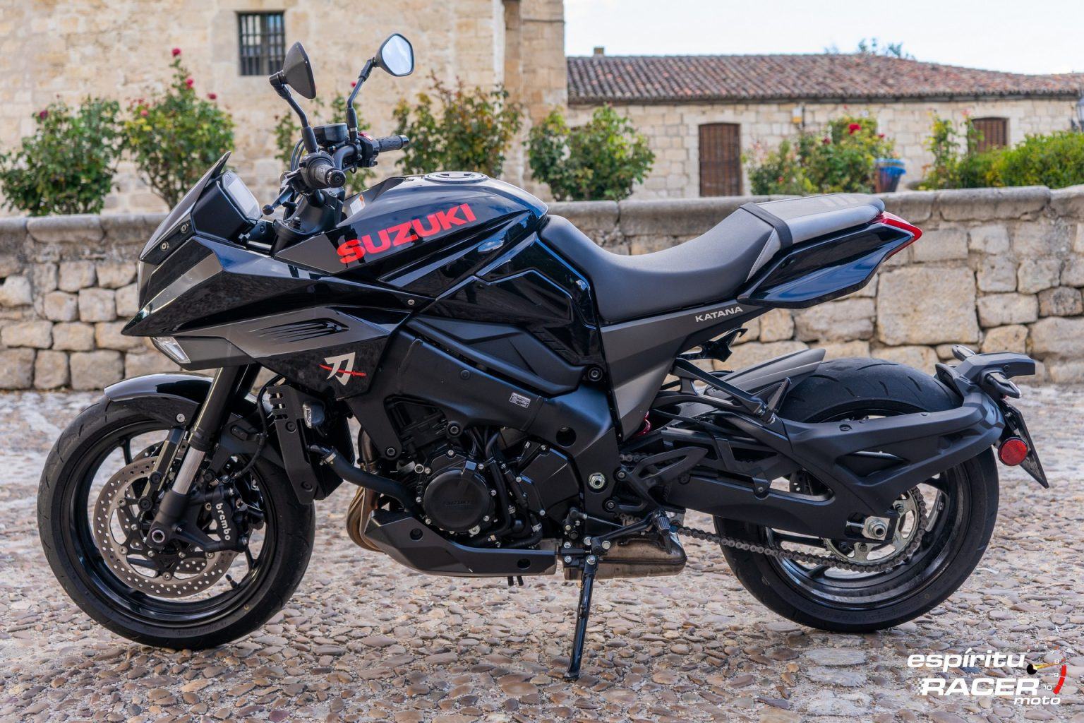 Prueba Suzuki Gsx S Katana Esp Ritu Racer Moto