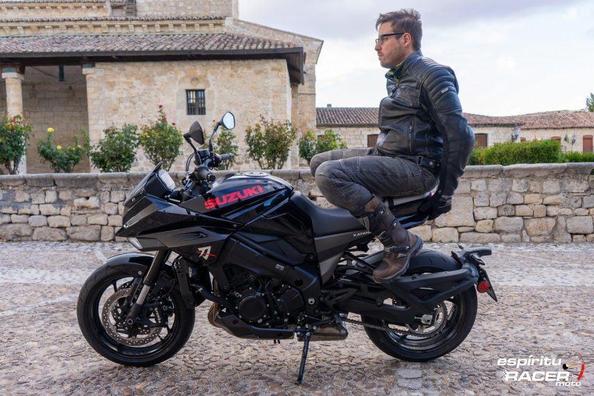 Suzuki GSX S1000 Katana 019