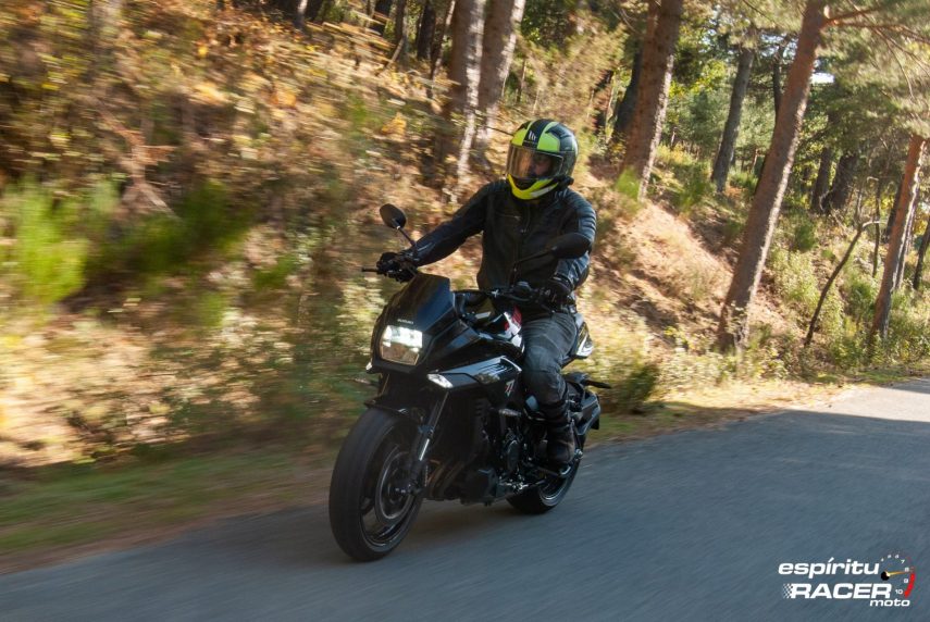 Suzuki GSX S1000 Katana 048