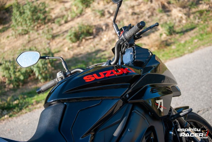 Suzuki GSX S1000 Katana 077