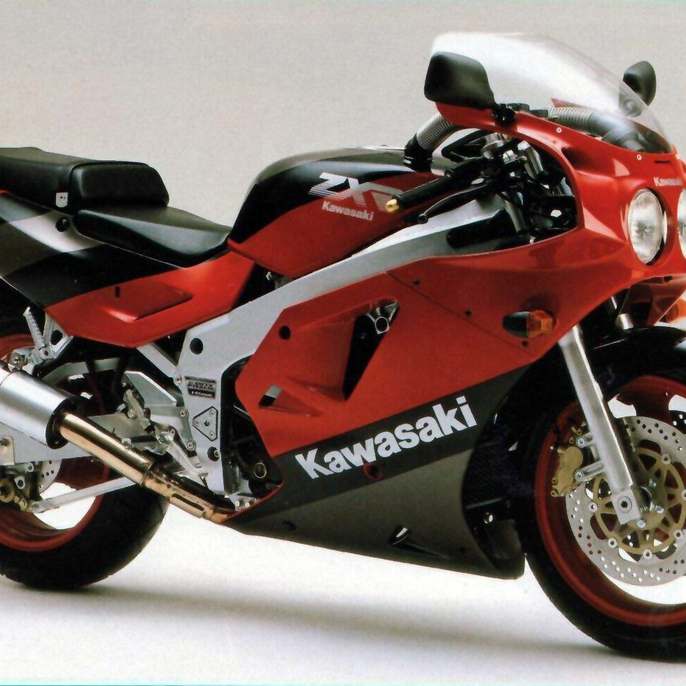 Moto del día: Kawasaki ZXR 750 Ninja/Stinger (H1/H2) - espíritu