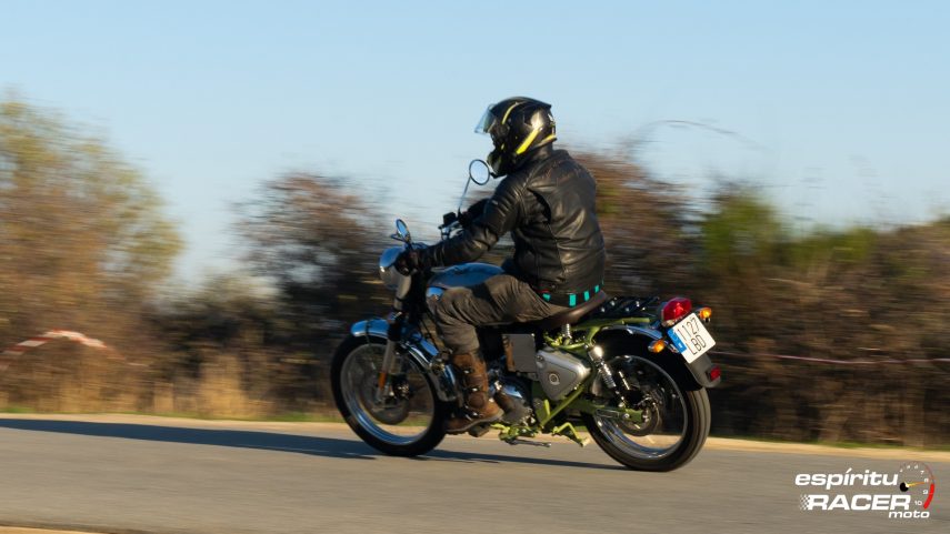 Prueba Royal Enfield Bullet Trials 001