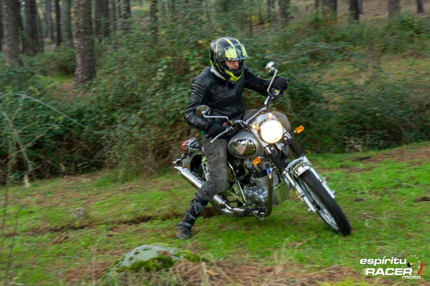 Prueba Royal Enfield Bullet Trials 030