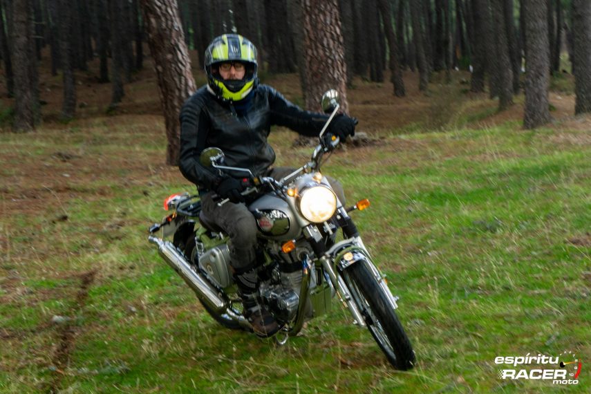 Prueba Royal Enfield Bullet Trials 036