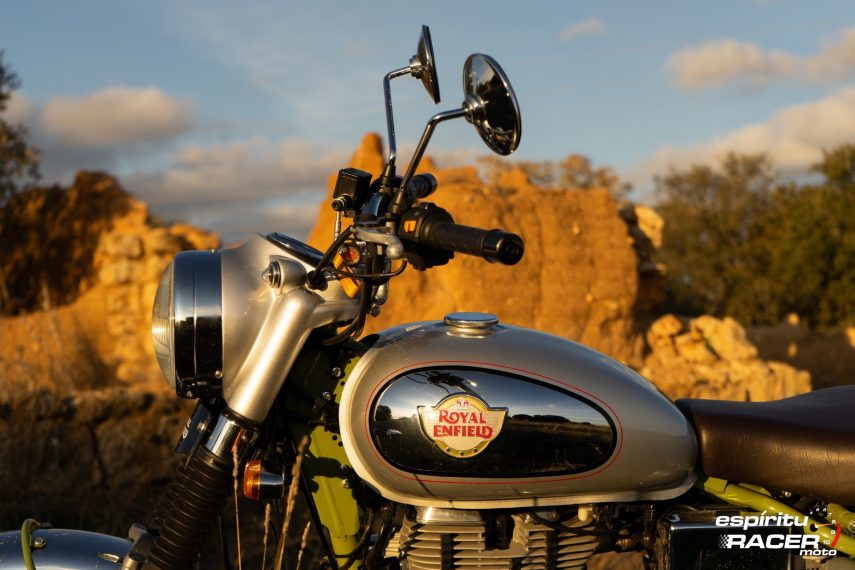 Prueba Royal Enfield Bullet Trials 090