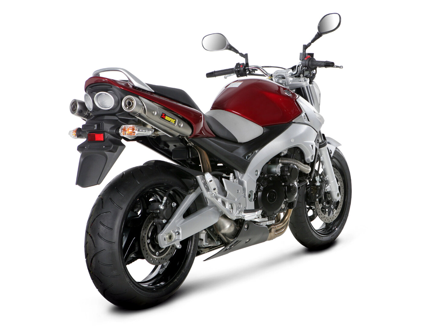 Moto del día: Suzuki GSR 600 - espíritu RACER moto