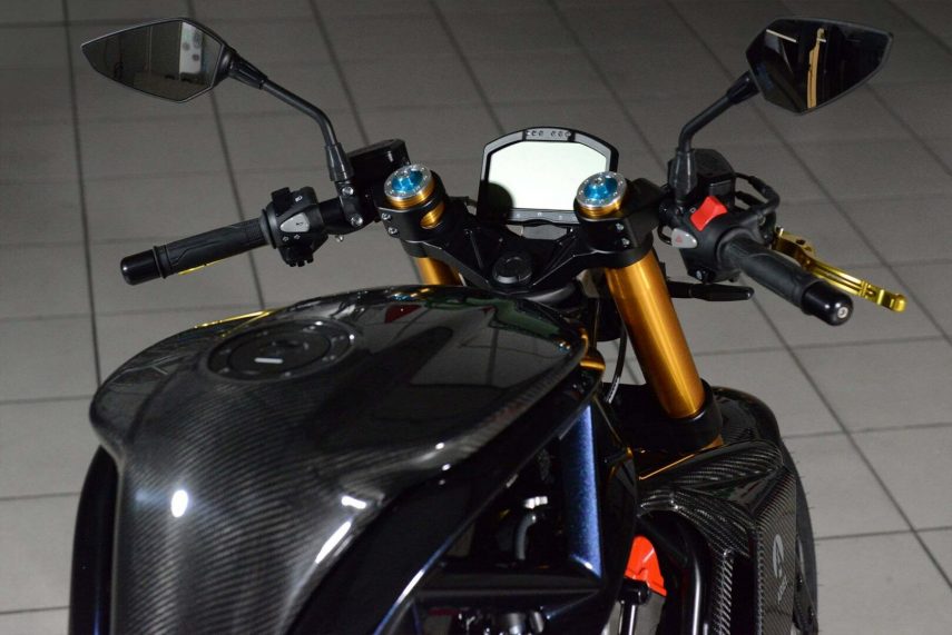 Ariel Ace R