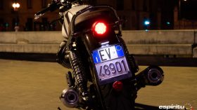 Moto Guzzi V7 850 Special 18